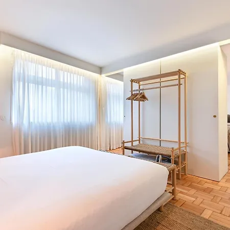 Sleep In Office Apartment Porto