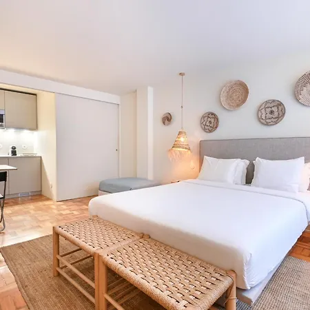 Sleep In Office Apartment Porto