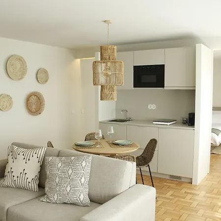 Sleep In Office Apartment *