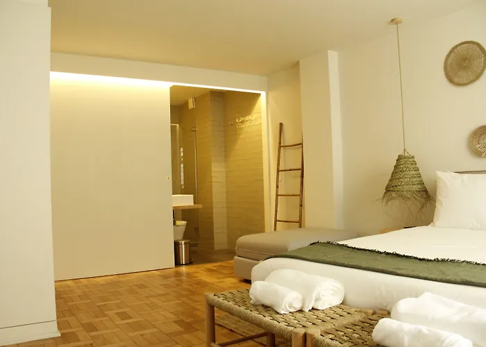 Sleep In Office Apartment Porto