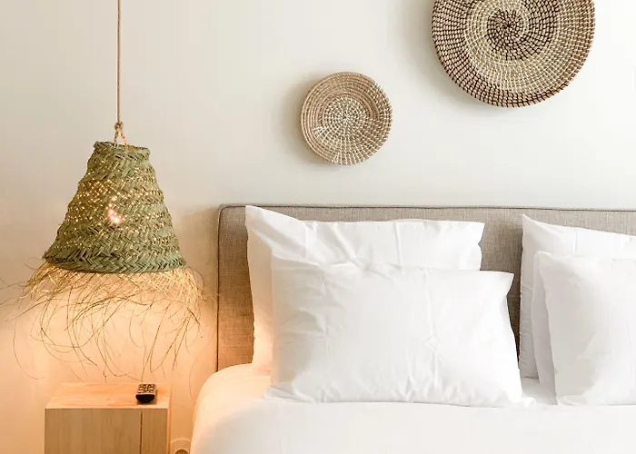 Sleep In Office Apartment *