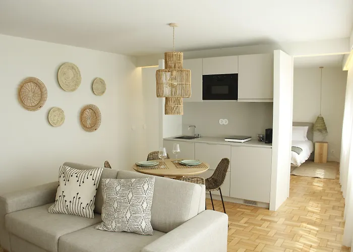 Sleep In Office Apartment *