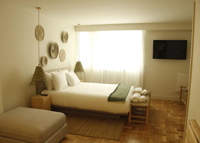 Sleep In Office Apartment *