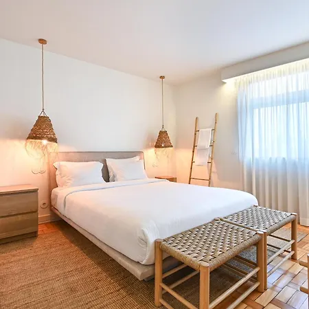 Sleep In Office Oporto